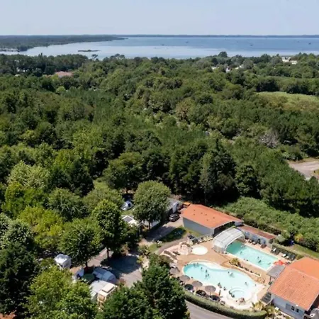 Camping 4 Etoiles - Piscine - Eebife Parentis-en-Born Exterior photo