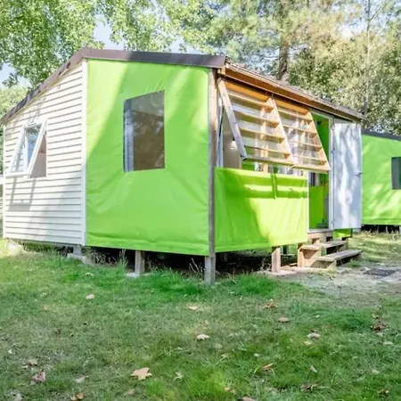 Camping 4 Etoiles - Piscine - Eebife Parentis-en-Born Exterior photo