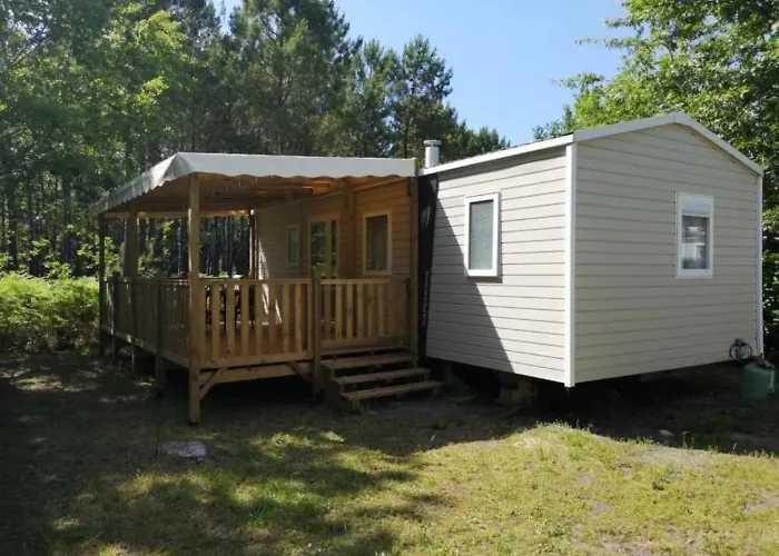 Camping 4 Etoiles - Piscine - Eebifg