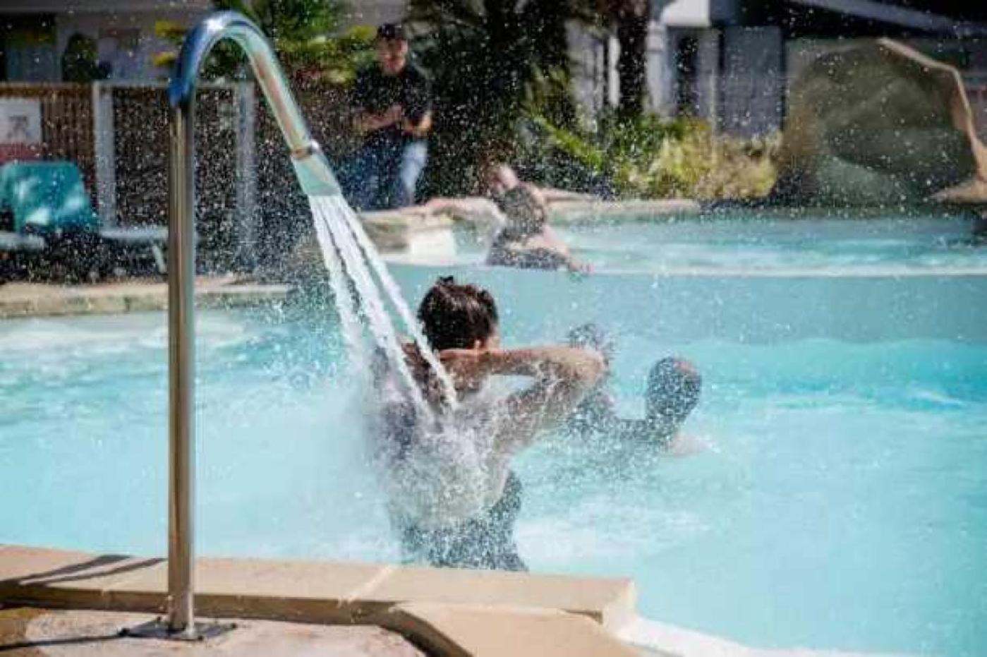4 Etoiles - Piscine - Eebife Campsite