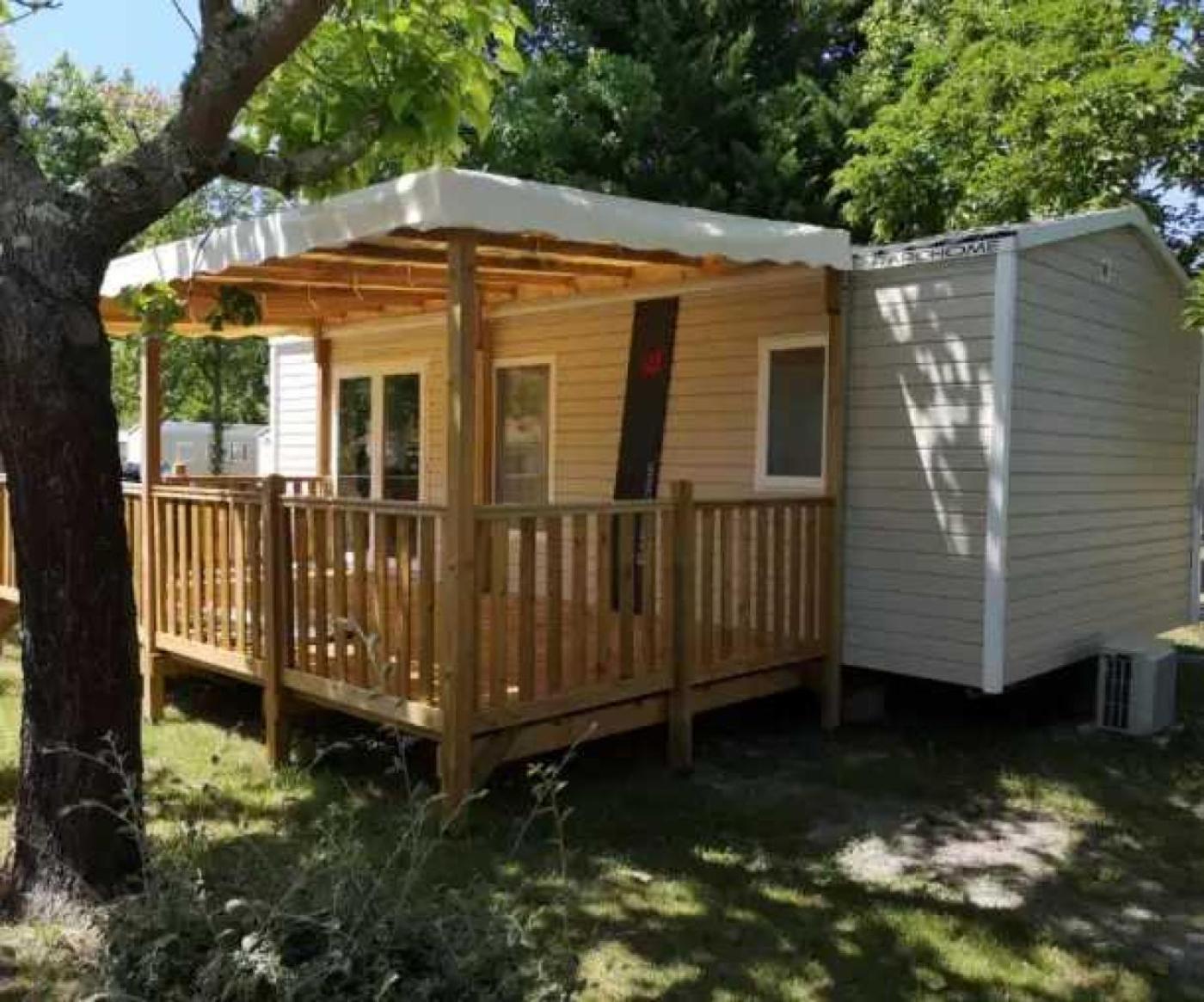 4 Etoiles - Piscine - Eebife *
